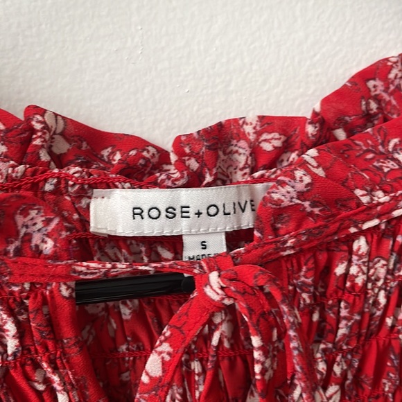 Rose + Olive Ruched Long Sleeve Blouse - Picture 4 of 4